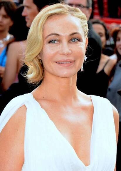 Soubor:Emmanuelle Béart Cannes 2015.jpg – Wikipedie