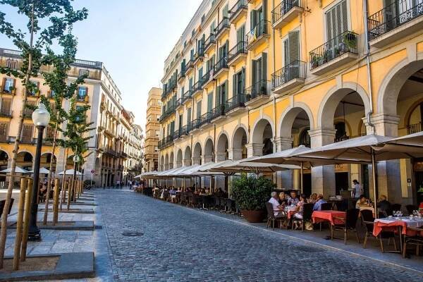 9 Reasons Why You Should Visit Girona, Spain