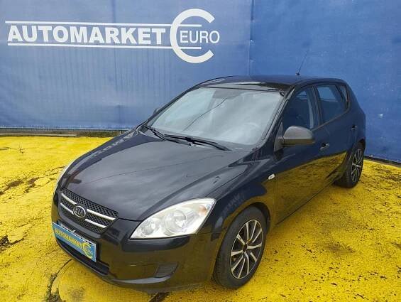 Kia - Cee'd