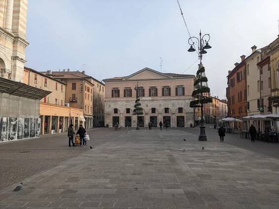 La 15a gita: Ferrara - 21 - Travel frugally