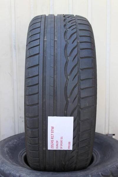 Letní pneu Dunlop SP Sport 01 235/45 R17 97W 6,5mm 1ks - Pneumatiky