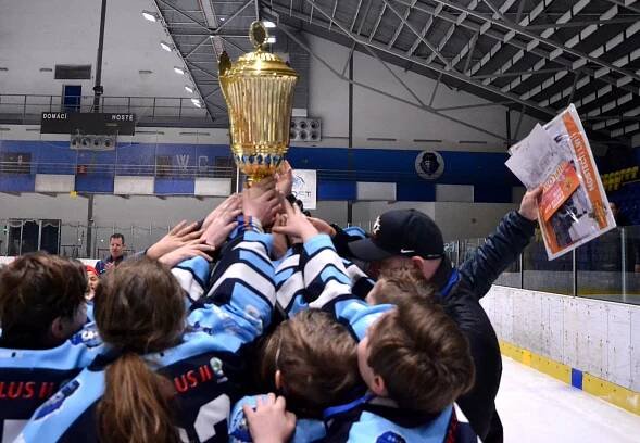 FOTO: Kategorii U12 na Easter Cupu ovládli Mostečtí lvi