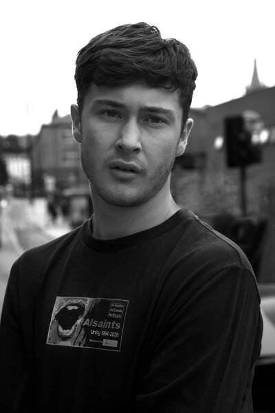 Sam-Cooper-by-Andrea-Vecchiato
