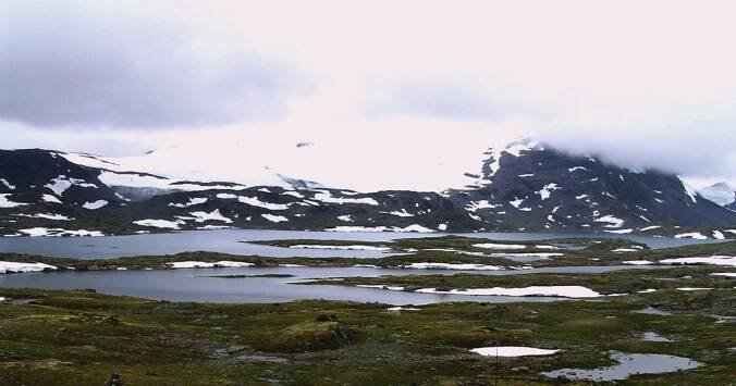 Dovrefjell - západní část, krásná, ale i v létě chladná náhorní plošina