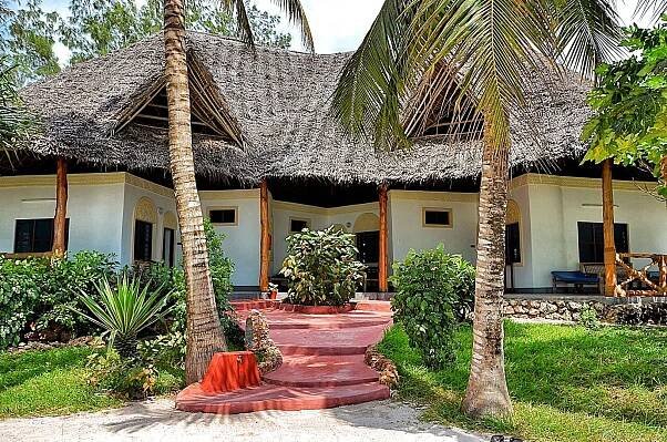 Pongwe Beach Hotel 4****