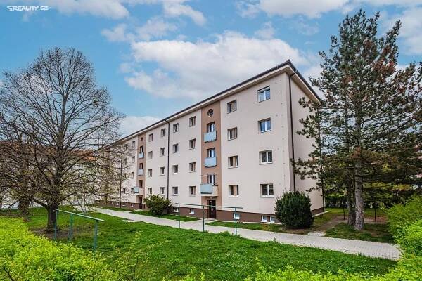 Prodej bytu 2+1 65 m², Čtvercová, Neratovice
