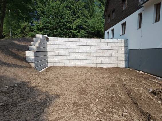 🥇 Opěrná zeď bez základů – Stavte jednoduše | Easyblock