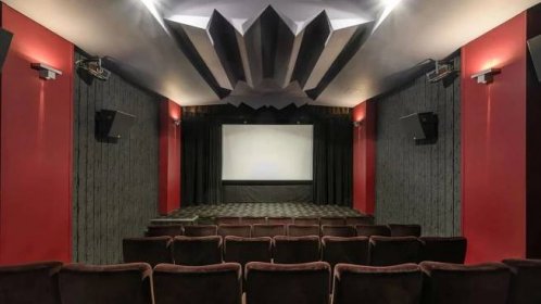 Kino Mat je perfektní místo v Praze, kam zajít na dobrý film