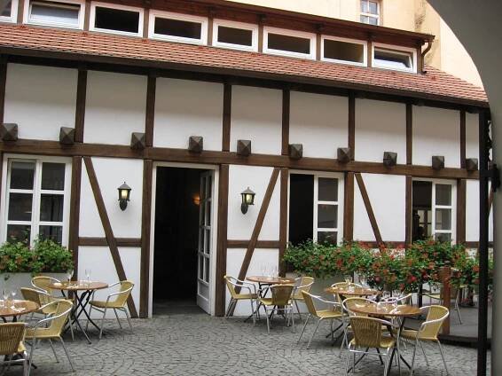Fotogalerie • Městská památková zóna Smíchov (Památková rezervace, zóna) • Mapy.com