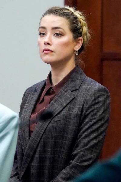 In Court, Johnny Depp and Amber Heard Dress to Suggest - The New York Times