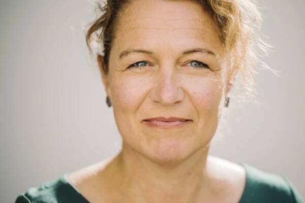 Dr. Christine Schwarz