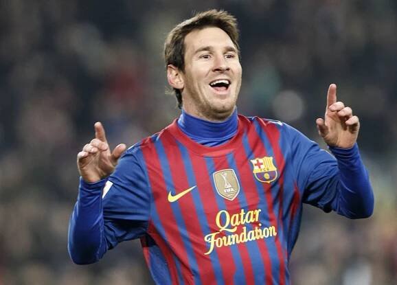 Napoprvé gól nedal, ale má jich už 566. Lionel Messi před patnácti lety debutoval v Barceloně