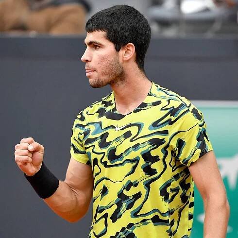 Carlos Alcaraz back as world number one with win on Italian Open debut