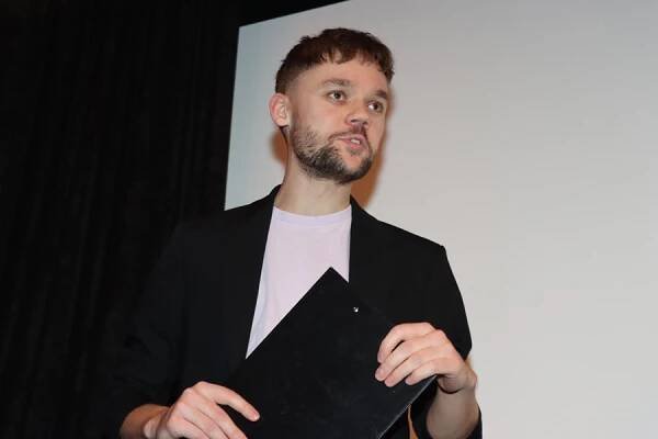 Křtem provázel Lukáš Adam