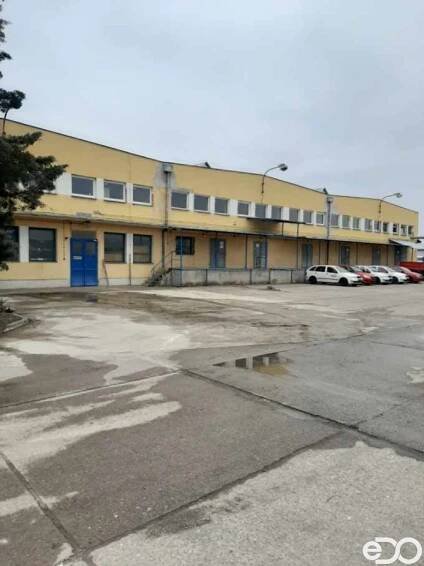 Pronájem nemovitostí v Hradci Králové (v okrese) - vybírejte ze 288 druhů realit ceny od 3 000 Kč/měsíc