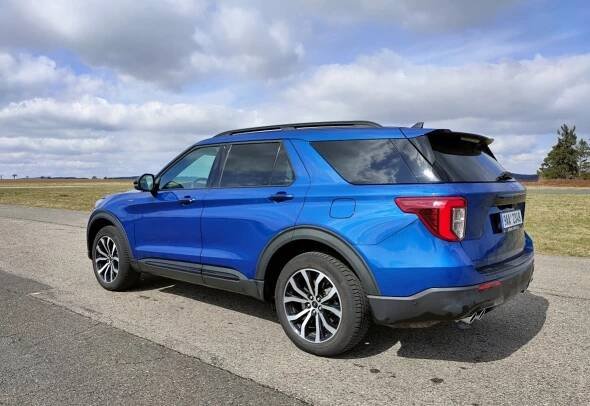 Test Ford Explorer 3.0 V6 EcoBoost PHEV ST Line | Autojournal.cz