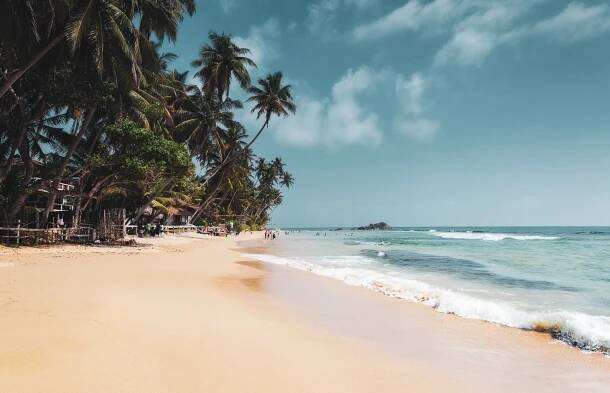 Things To Do in Hikkaduwa - Beaches, Surfing, Parties & More