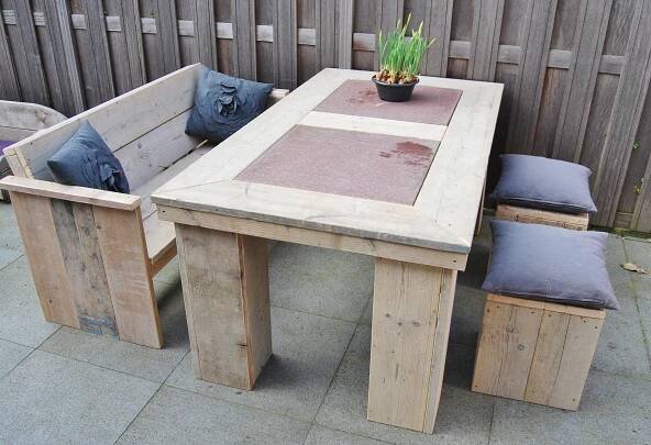 Tafels en tuintafels steigerhout alle maten en modellen