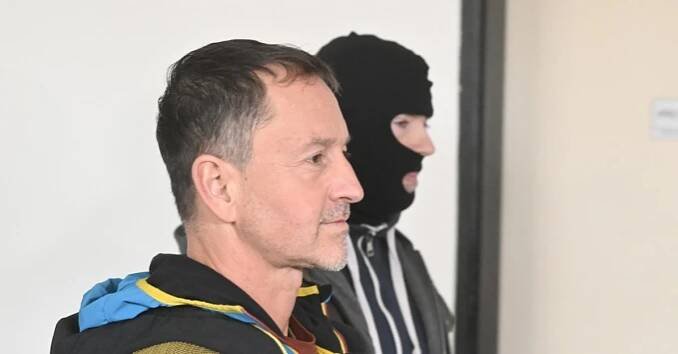 Exprimátora Pardubic Charváta pustili z vazby. Manipuloval s veřejnými zakázkami, říká policie