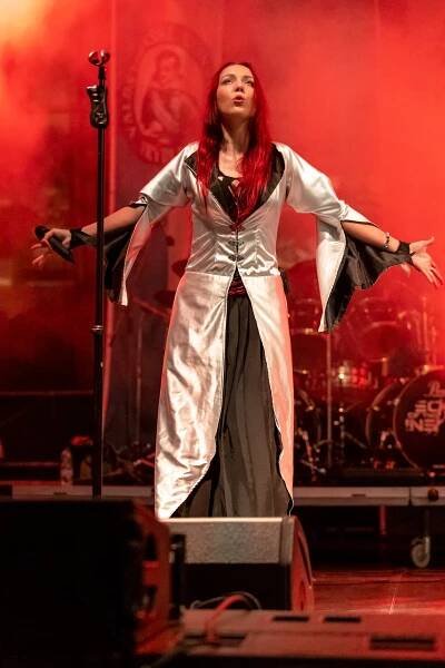 Sobotní program vyvrcholil koncertem Nightwish a ohňostrojem - Valdštejnské slavnosti