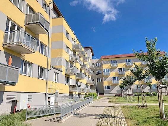 Pronájem bytu 3+kk, 64 m2, Kladno - Kročehlavy – QARA