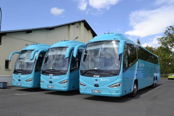 Arriva nakoupila nové autobusy pro linku Praha – Teplice, přechází na Scanii Irizar - Zdopravy.cz