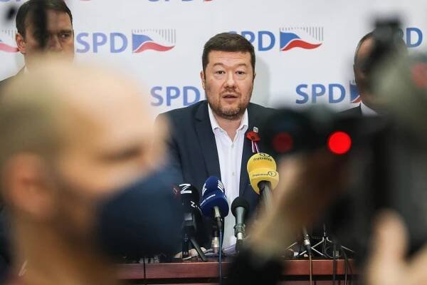 "Tomu průzkumu prostě nevěřím." SPD padají preference, soupeři se radují