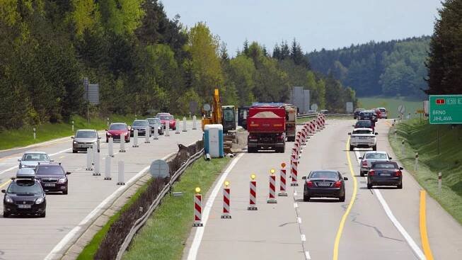 Za měsíc si budeme moci koupit elektronickou dálniční známku - Garáž.cz