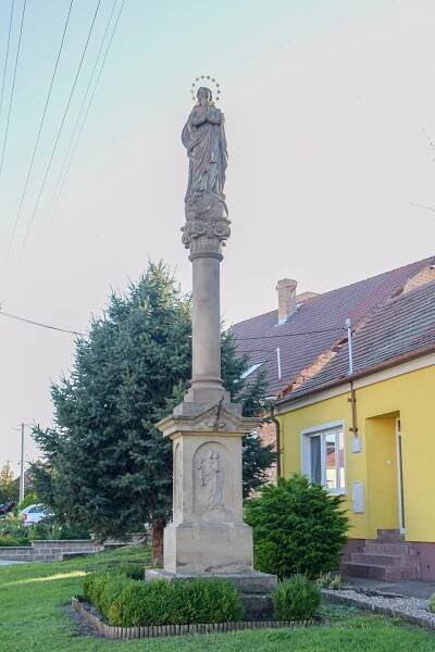 Soubor:Immaculata Dolni Dunajovice.jpg