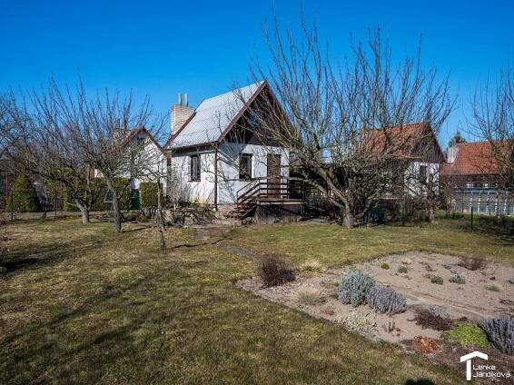 Prodej chaty v zahrádkářské kolonii Na Ležánkách, Pardubice | Reality.iDNES.cz 