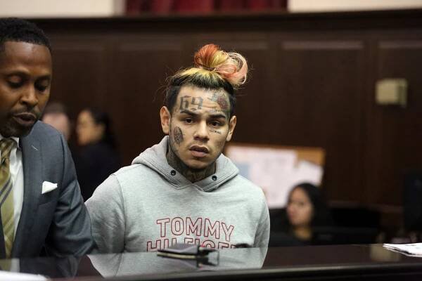 Tekashi 6ix9ine appears at a court hearing in 2018.