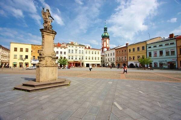 Místek vylidněný morovou nákazou chránily před další epidemií sochy svatých