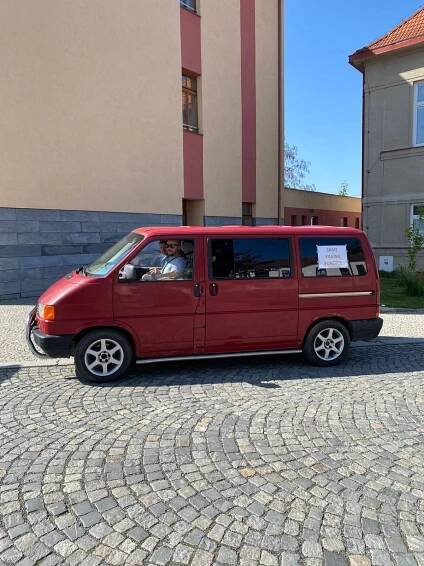 VW Transporter 9 mist (Mnichovice) k zapůjčení za 800 Kč/den | Půjčím.to