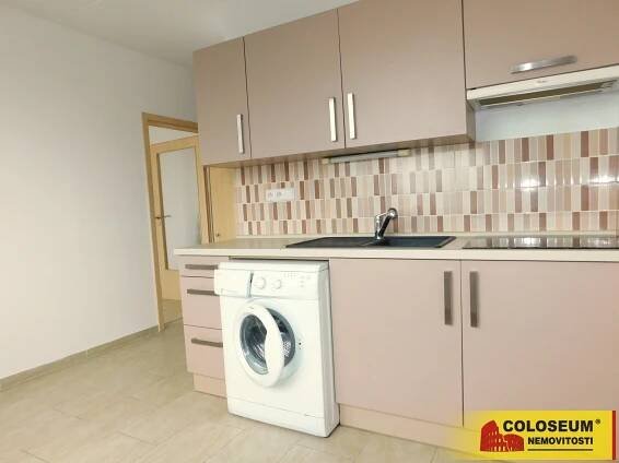 Kuchyň - Znojmo - pronájem bytu 1+1 - Pronájem bytu 1+1 34 m², Znojmo
