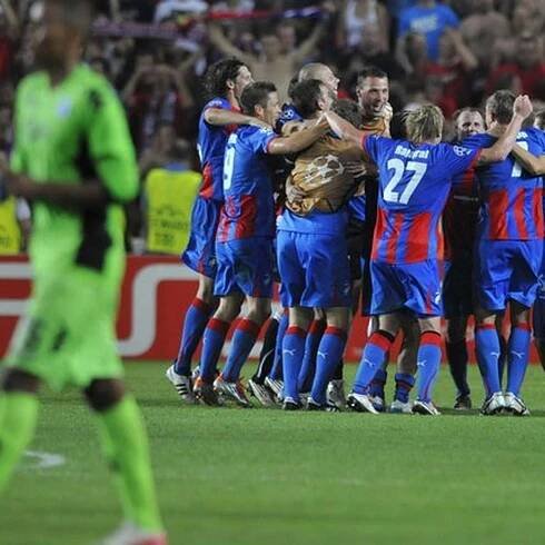 Tři české fotbalové kluby bojují o miliony