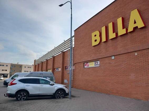 Supermarket Billa v Kutné Hoře před plánovanou rekonstrukcí.