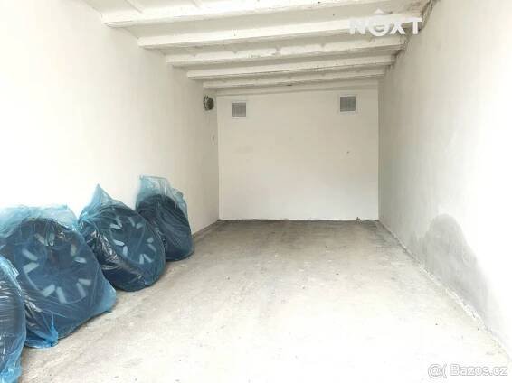 Pronájem ostatní Garáž, 18m2 - Chrudim