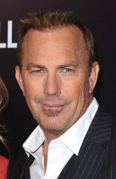 Kevin Costner se nedostal pro Zlatý globus: Musel do krytu!