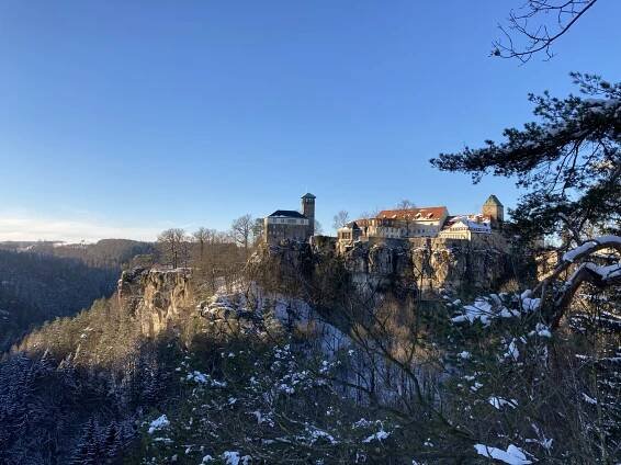 Burg Hohnstein, Blick vom Ritterfels- Aussichtspunkt