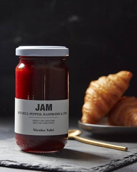 Jam, Red bell pepper, Rasberry & chilli, 240 g