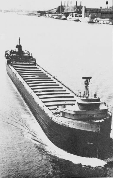 Soubor:SS Edmund Fitzgerald Upbound & In Ballast - Coast Guard.jpg – Wikipedie