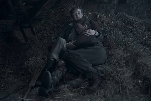 Orlando Schwerdt, Ariella Glaser - White Bird - Z filmu