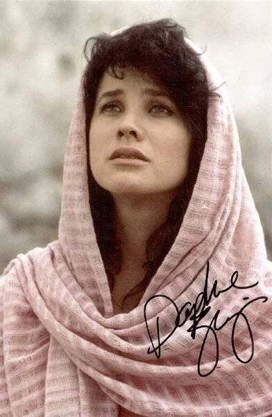 Daphne Zuniga