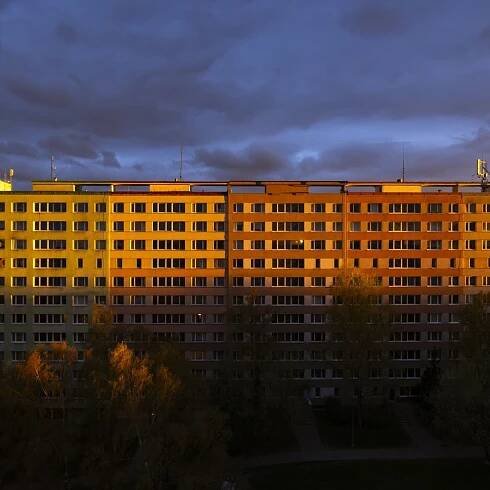 ODEMČENO: Starý byt je investiční hit. Majetek bank leží ladem. Boj v síťovém byznysu ovlivňuje český trh