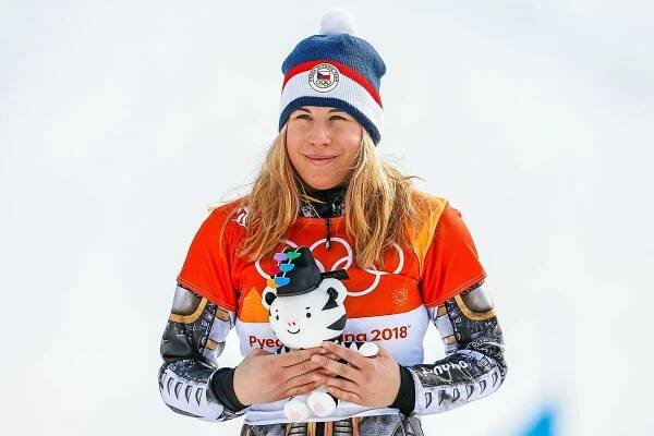Ledecka do olimpijskega zlata s počenim smučarskim čevljem - Primorske ...