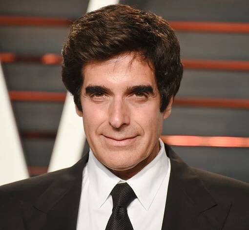 Světoznámý kouzelník David Copperfield čelí obvinění ze sexuálního zneužívání a nevhodného chování. 