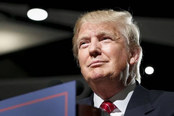 Trump chce prudkou otočku v zahraniční politice USA. Jako prezident se hodlá setkat s Kim Čong-unem