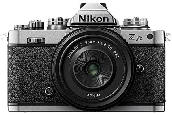 NIKON Z fc + Nikkor Z 28mm f/2.8 SE