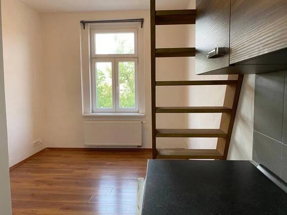 Pronájem bytu 1+kk, 20 m2, Praha 9 Vysočany