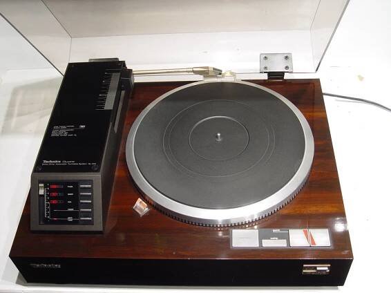 HIFIroom.cz • Gramofon Technics SL-M3